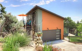 Stylish And Modern Boise Studio With Foothills Views!